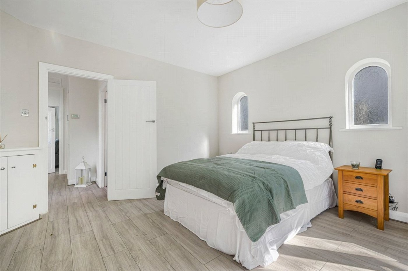 2 bedroom bungalow for sale in Orpington | Robinson Jackson