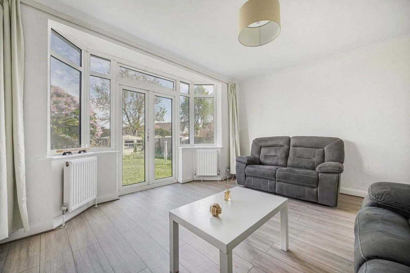 2 bedroom bungalow for sale in Orpington | Robinson Jackson