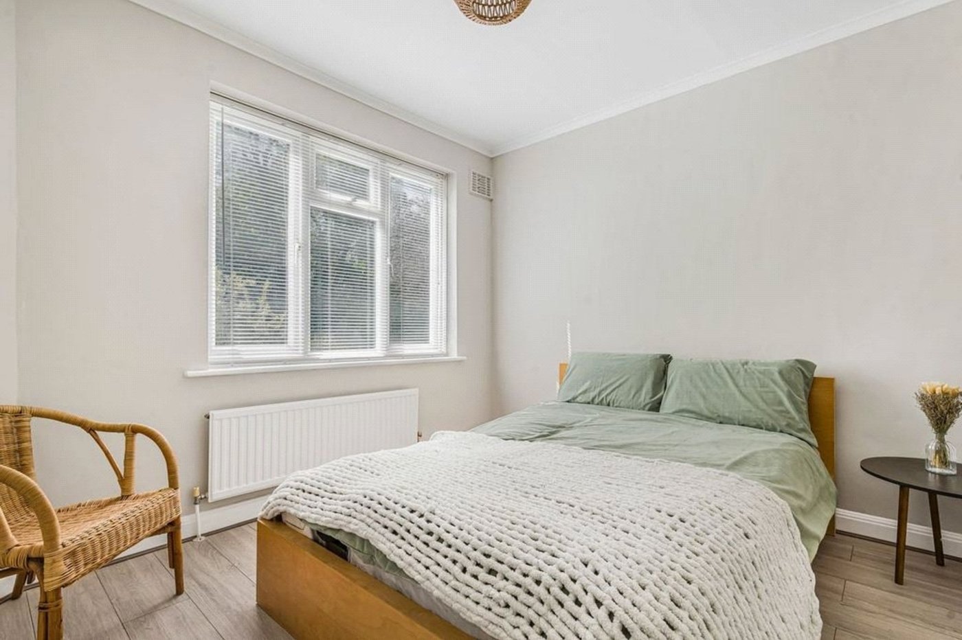 2 bedroom bungalow for sale in Orpington | Robinson Jackson