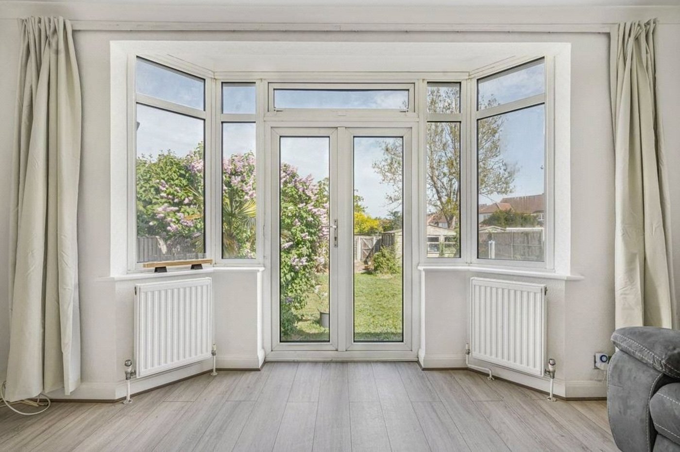 2 bedroom bungalow for sale in Orpington | Robinson Jackson