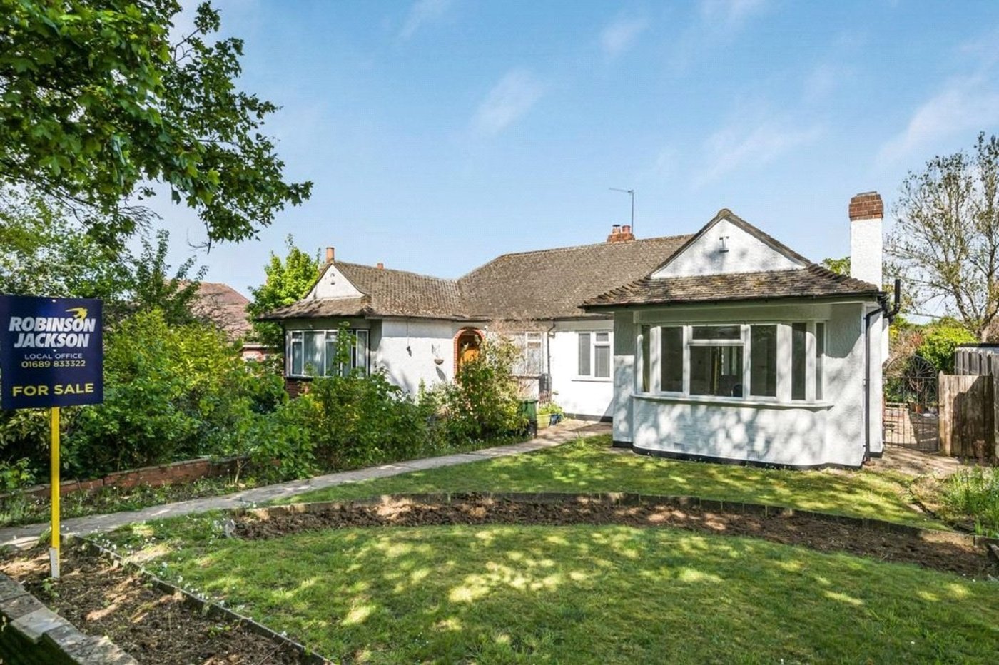 2 bedroom bungalow for sale in Orpington | Robinson Jackson