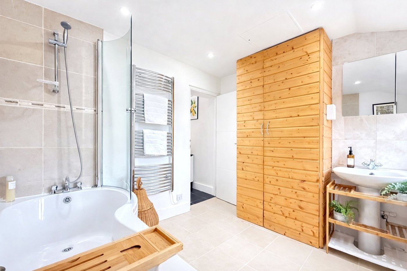 1 bedroom property for sale in London | Robinson Jackson