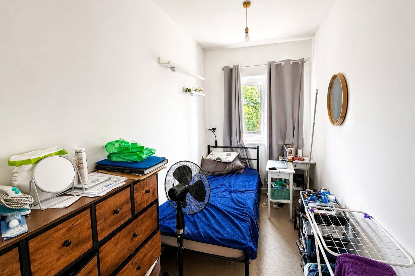 2 bedroom property for sale in London | Robinson Jackson
