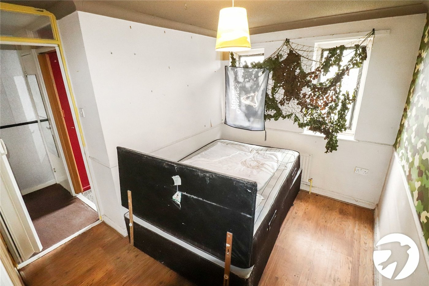 3 bedroom house for sale in London | Robinson Jackson