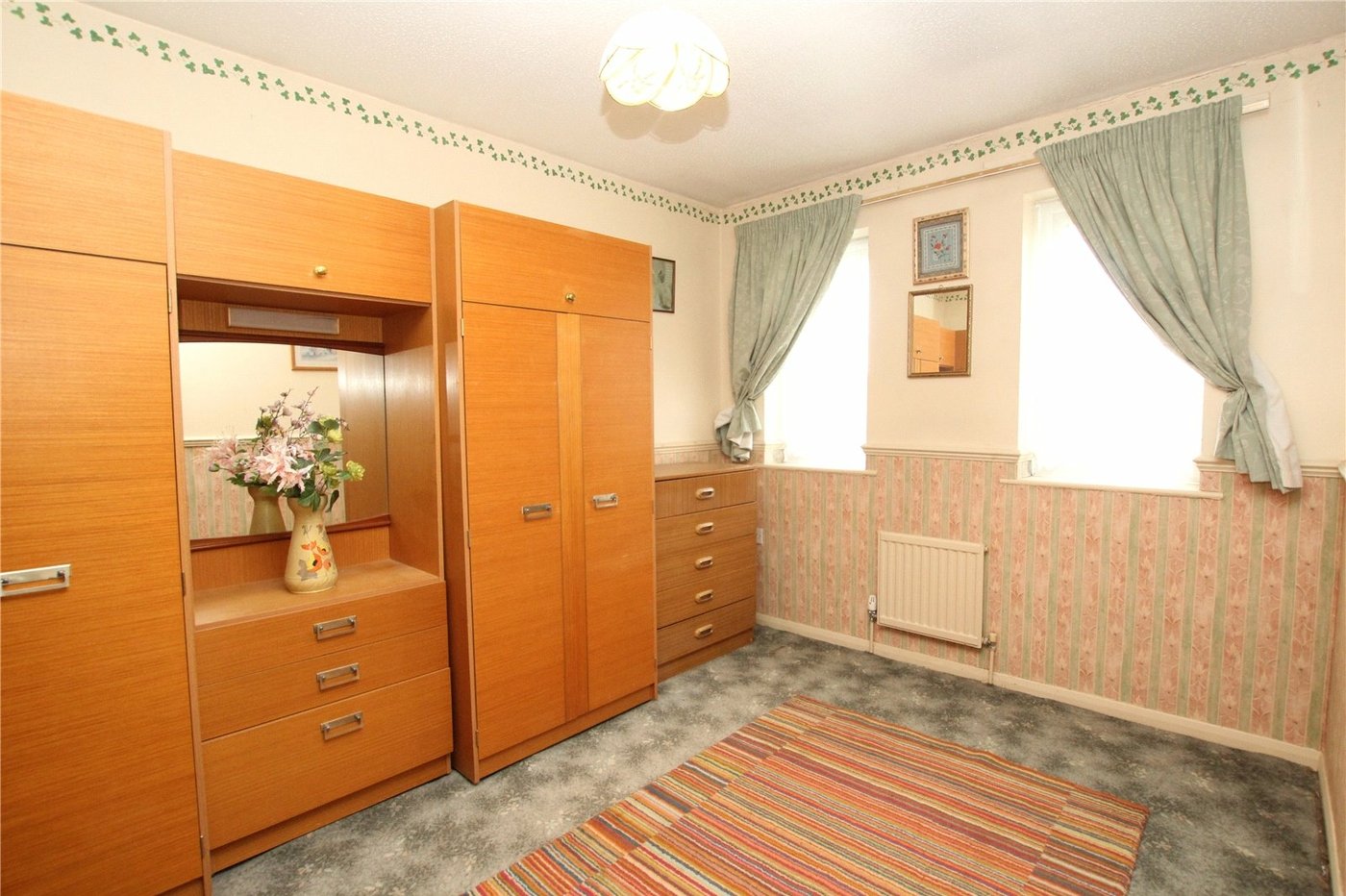 2 bedroom house for sale in Thamesmead | Robinson Jackson