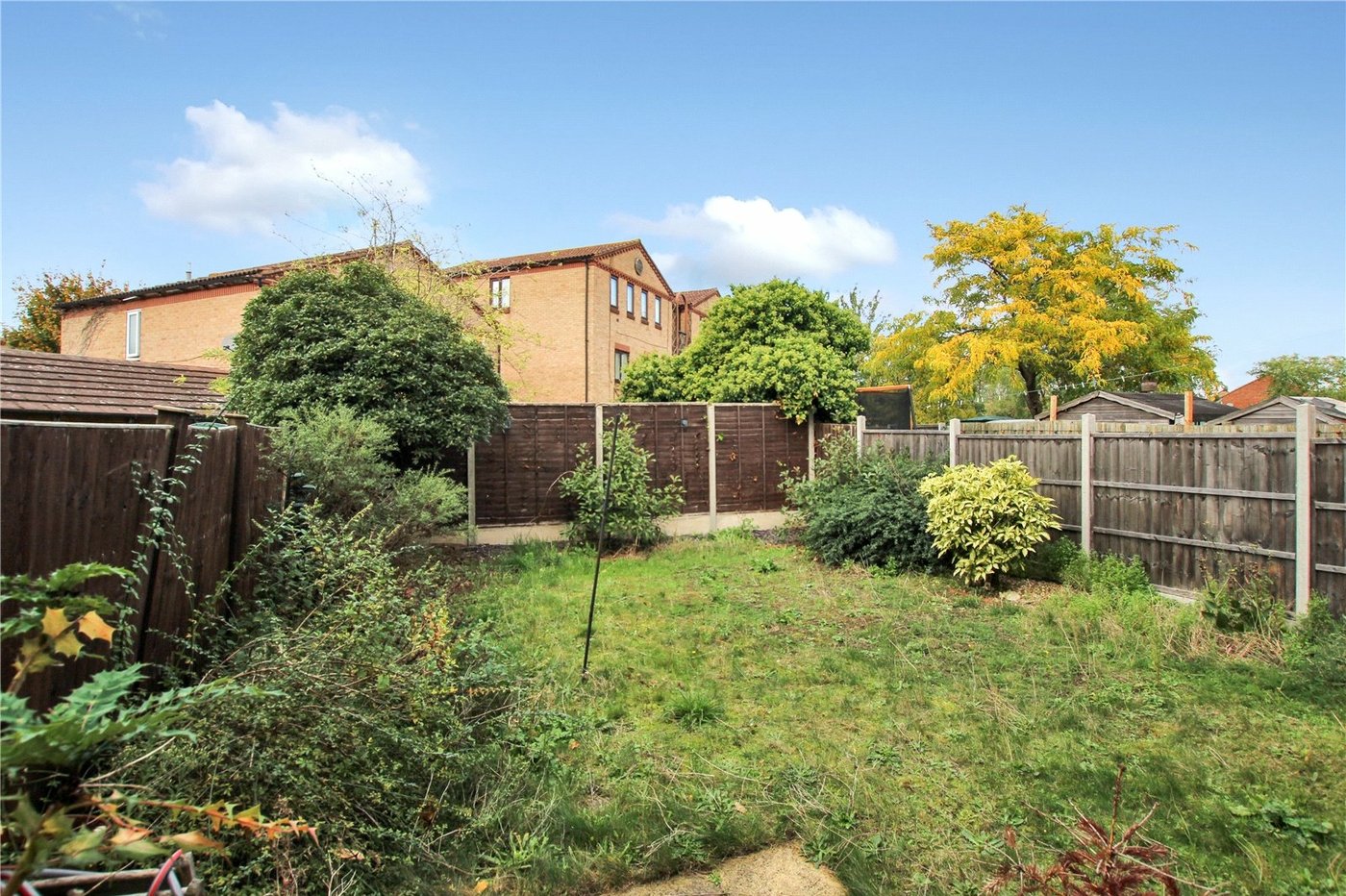 2 bedroom house for sale in Thamesmead | Robinson Jackson