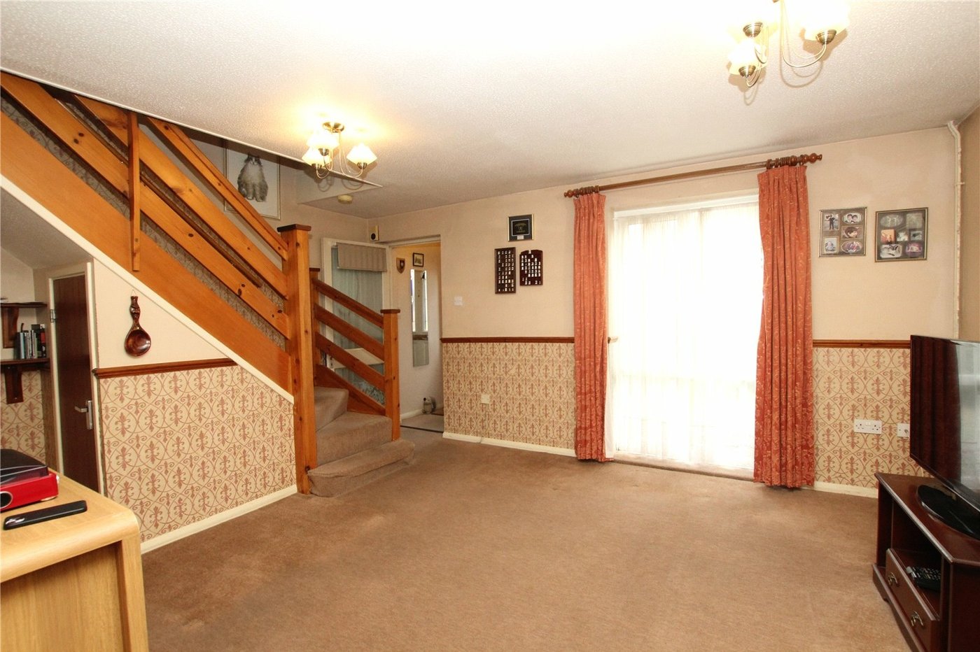 2 bedroom house for sale in Thamesmead | Robinson Jackson