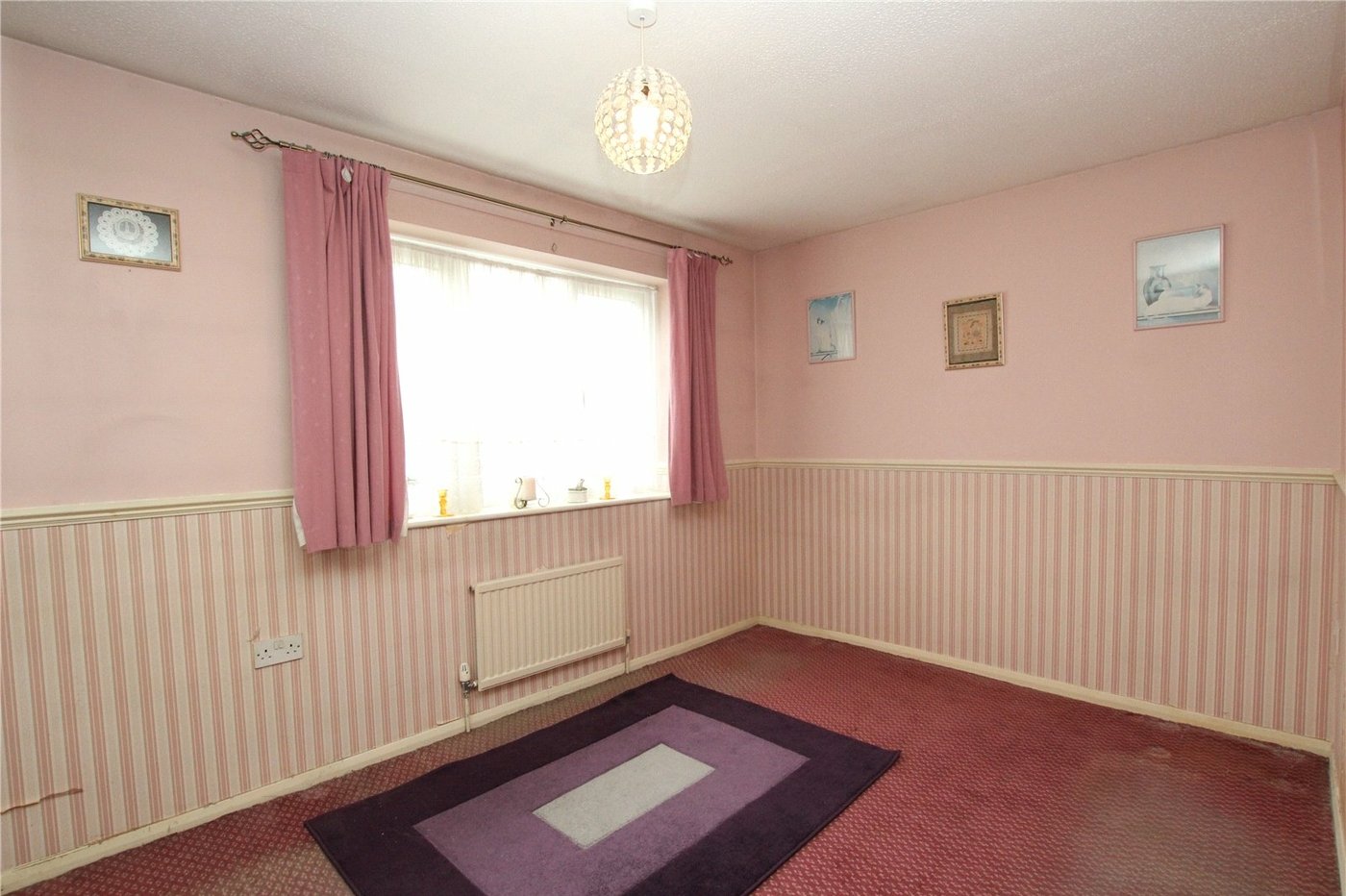 2 bedroom house for sale in Thamesmead | Robinson Jackson