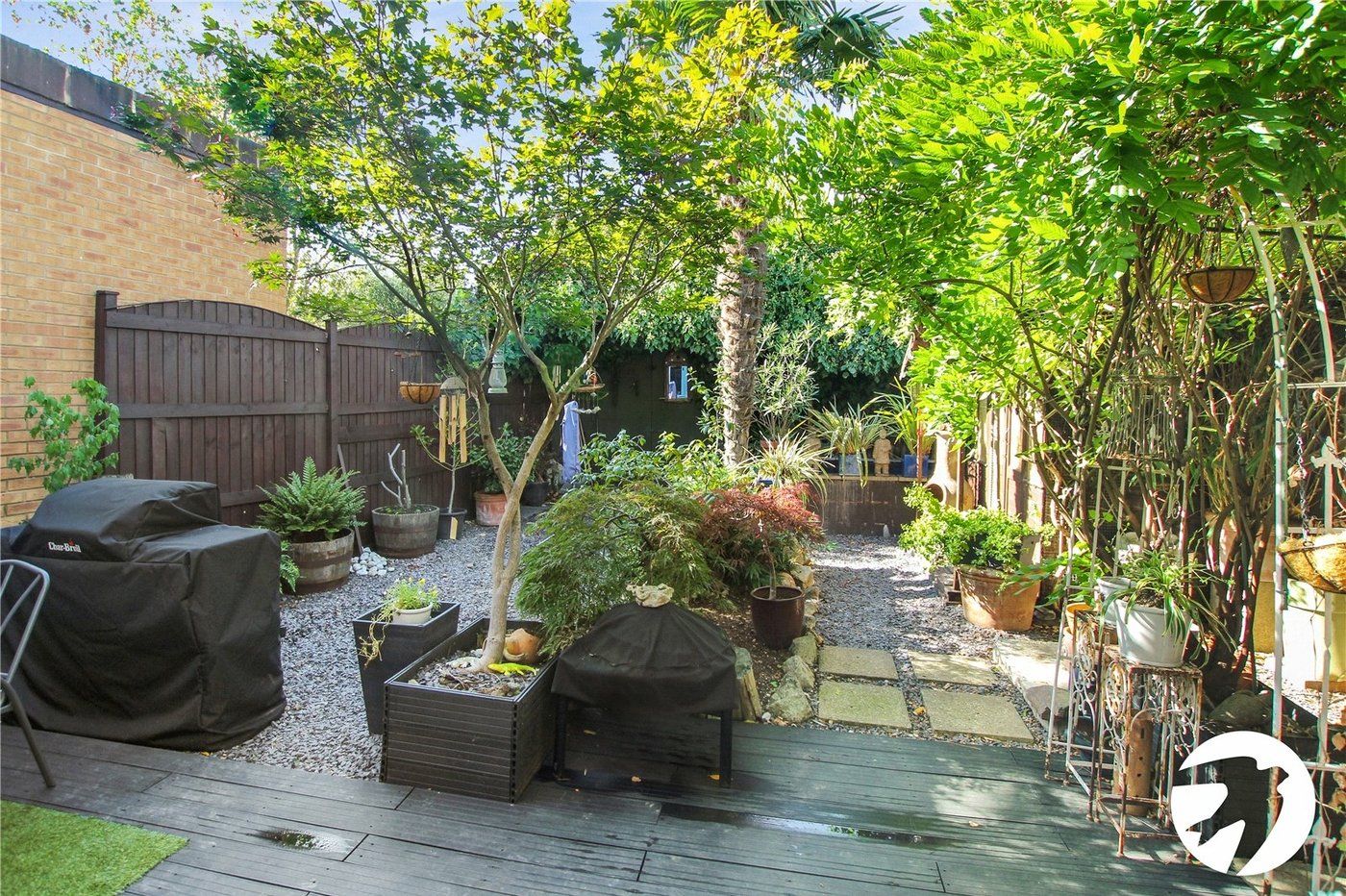 2 bedroom house for sale in Thamesmead | Robinson Jackson