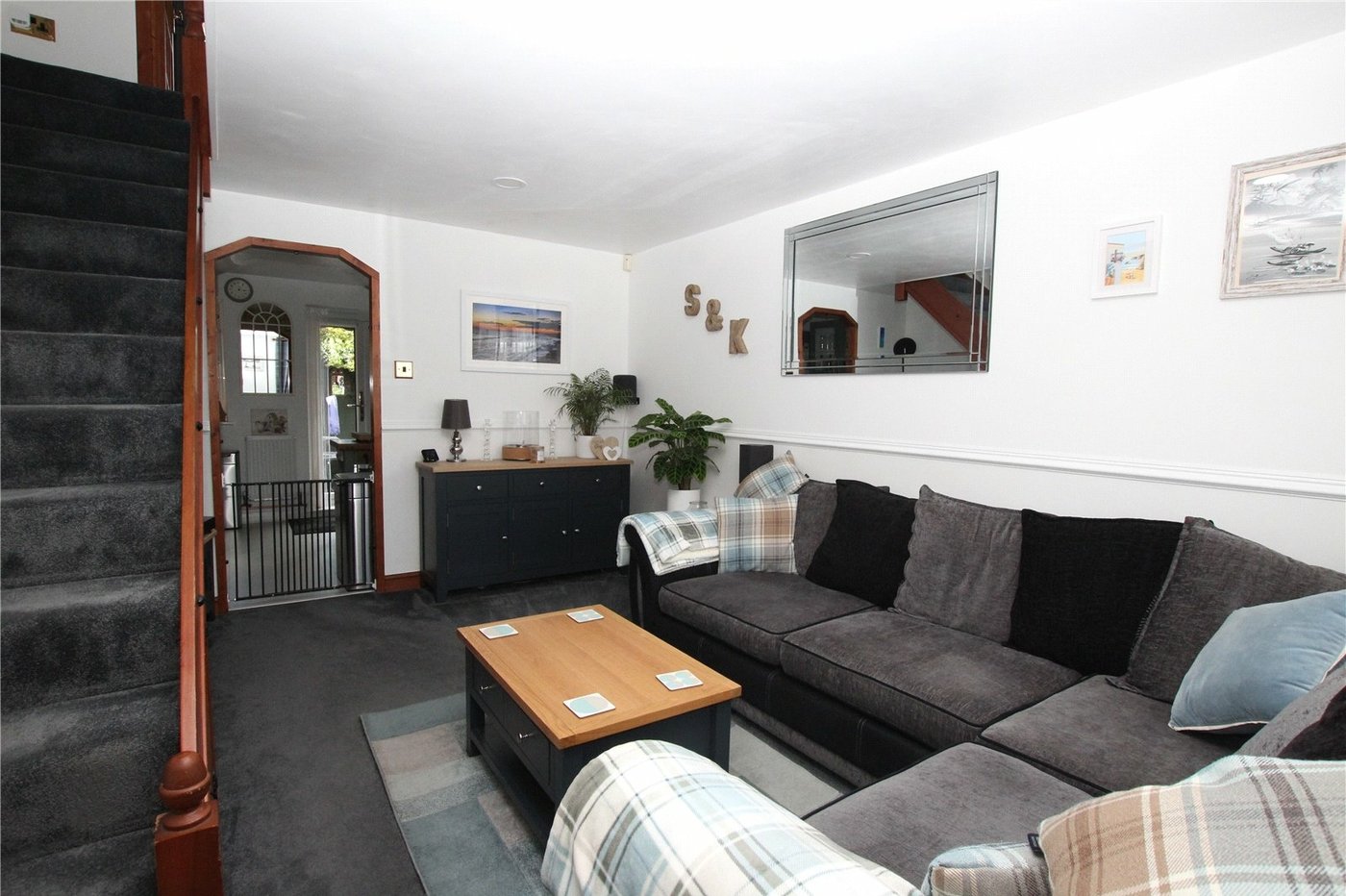 2 bedroom house for sale in Thamesmead | Robinson Jackson