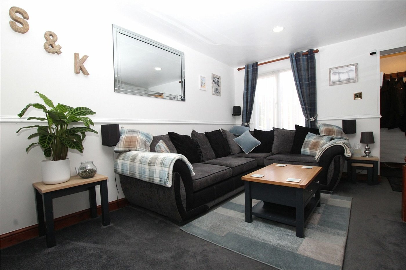 2 bedroom house for sale in Thamesmead | Robinson Jackson