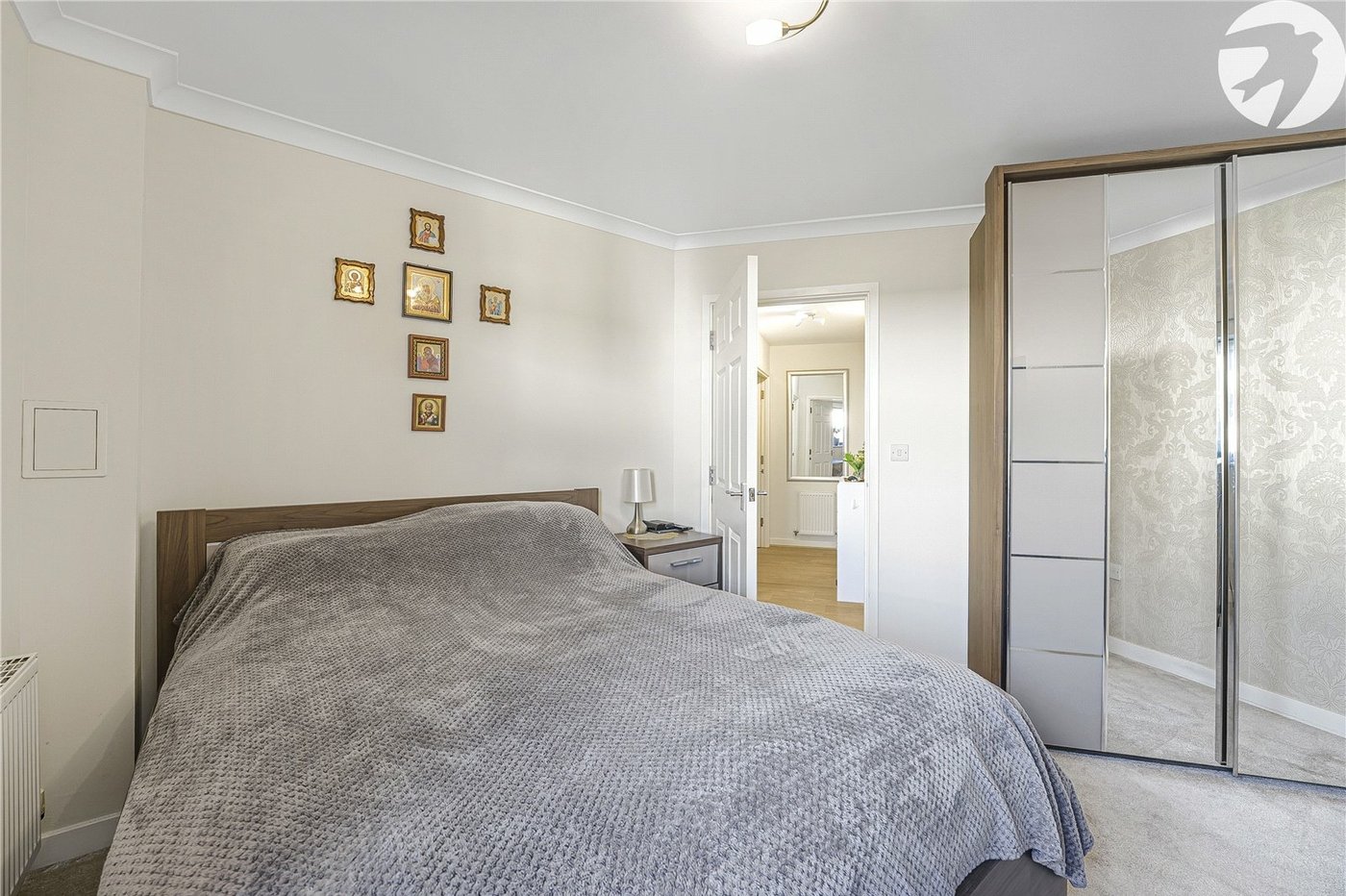 1 bedroom property for sale in Greenhithe | Robinson Jackson