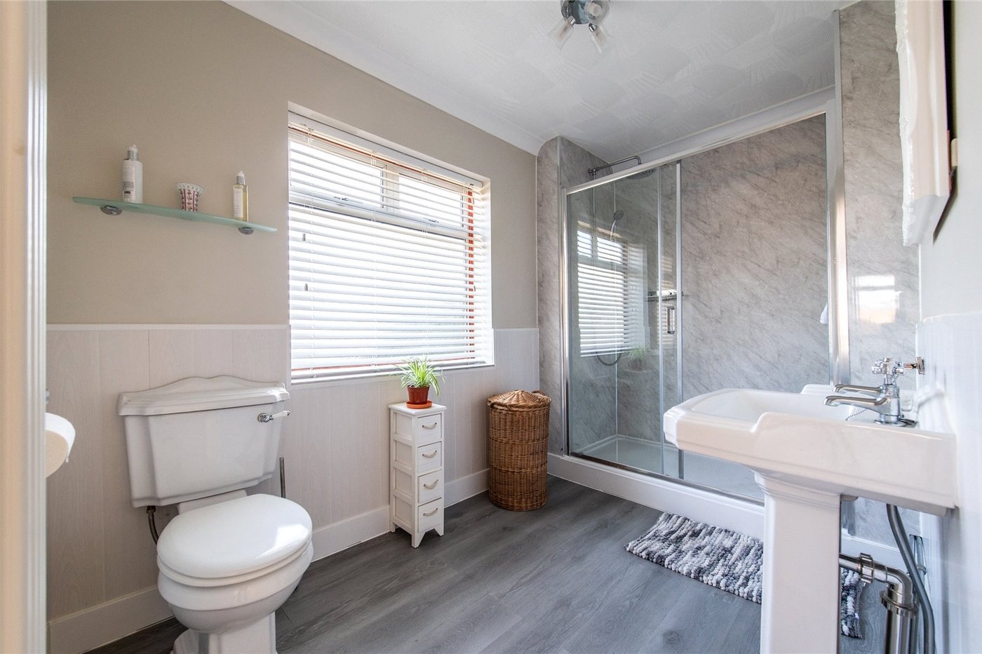 3 bedroom bungalow for sale in Shorne | Robinson Michael & Jackson