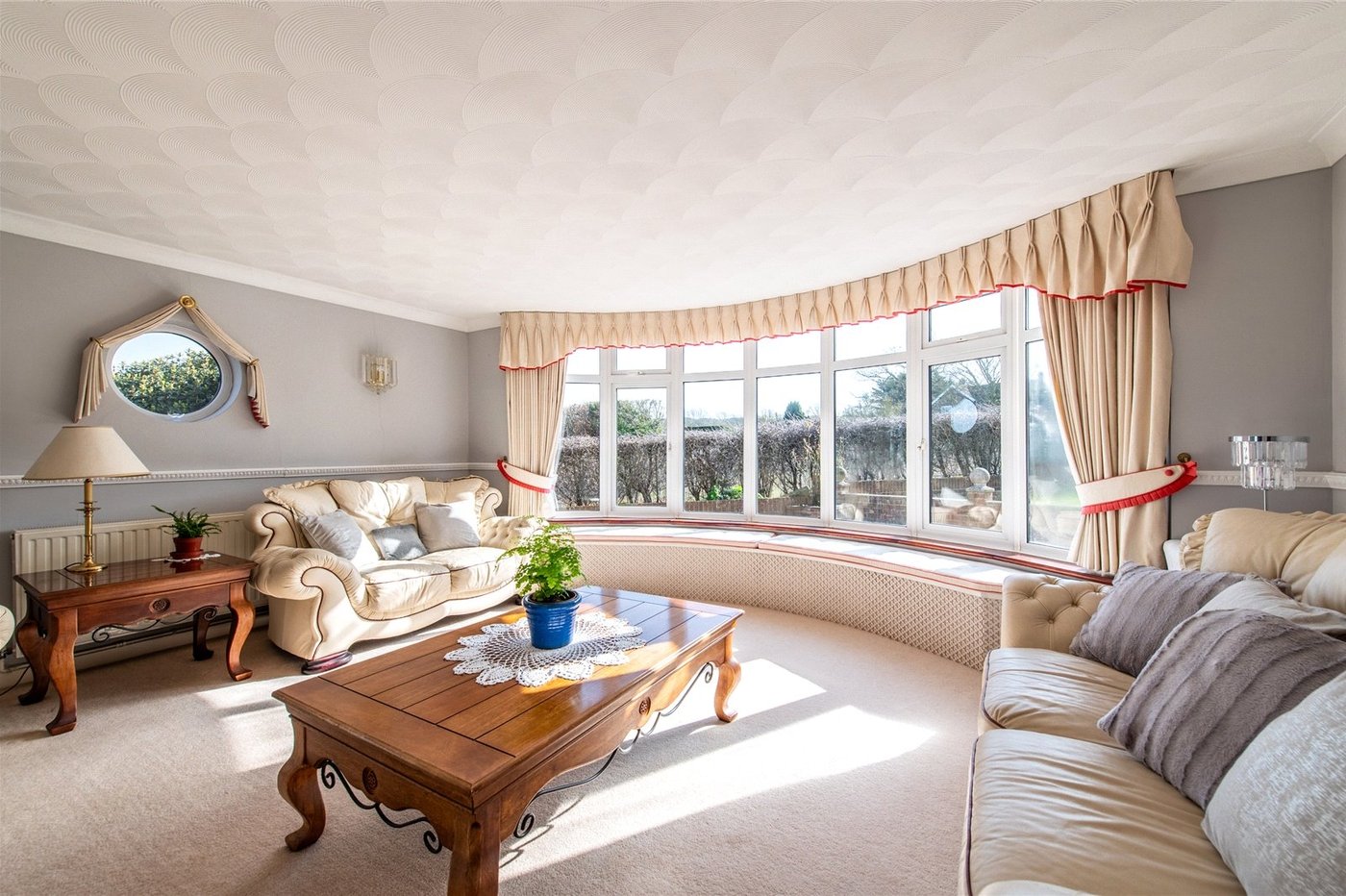 3 bedroom bungalow for sale in Shorne | Robinson Michael & Jackson