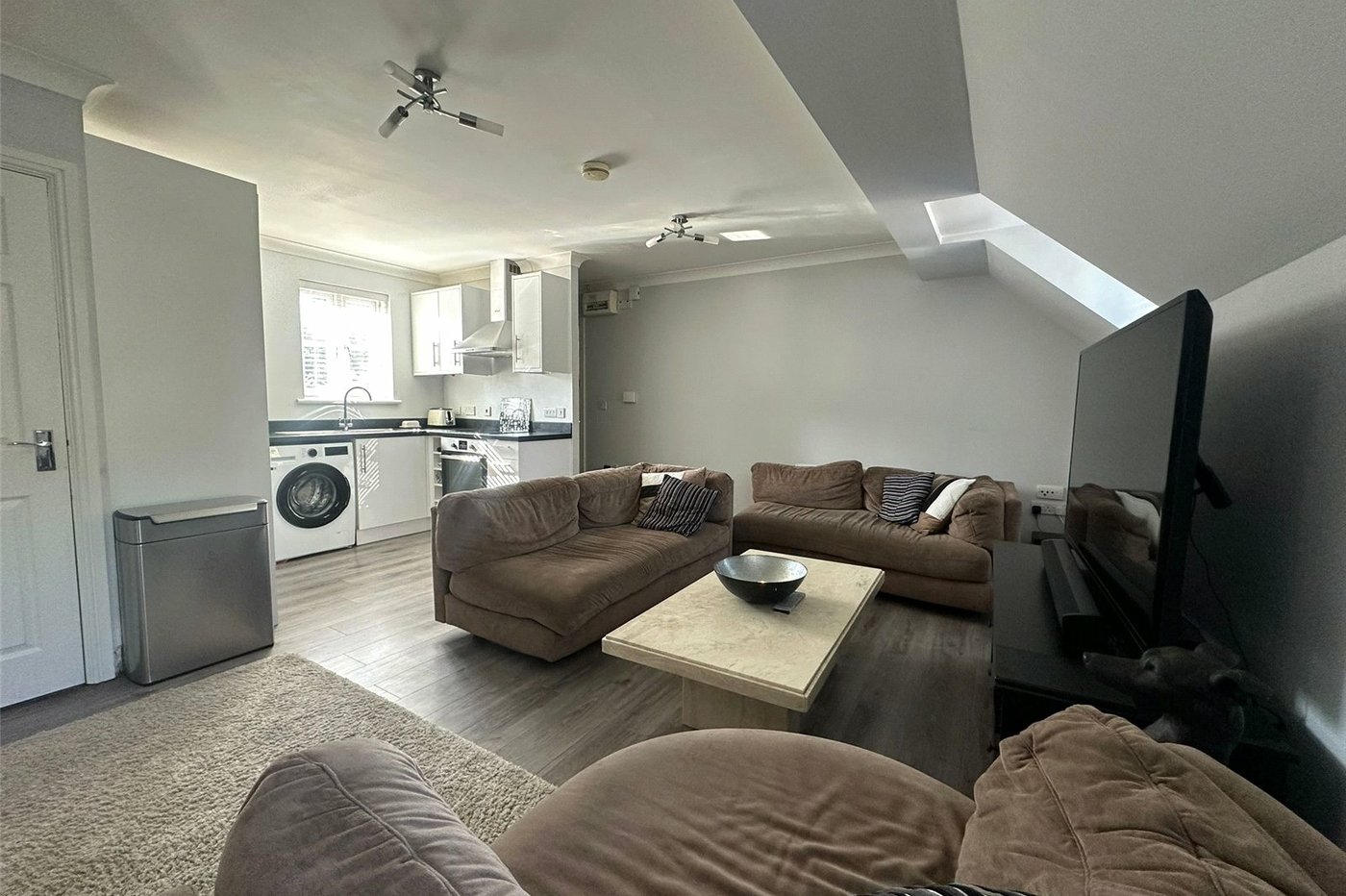 1 bedroom property for sale in Gravesend | Robinson Michael & Jackson