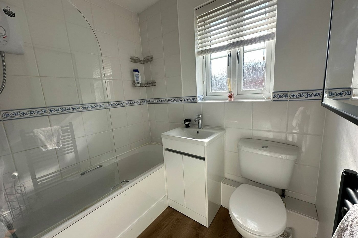 1 bedroom property for sale in Gravesend | Robinson Michael & Jackson