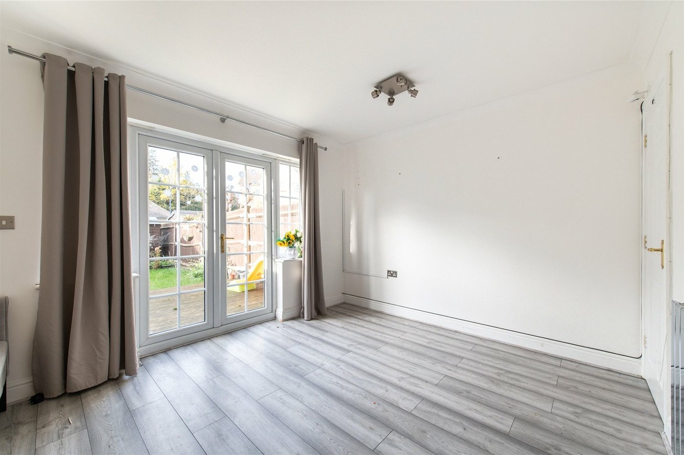 3 bedroom house for sale in Northfleet | Robinson Michael & Jackson