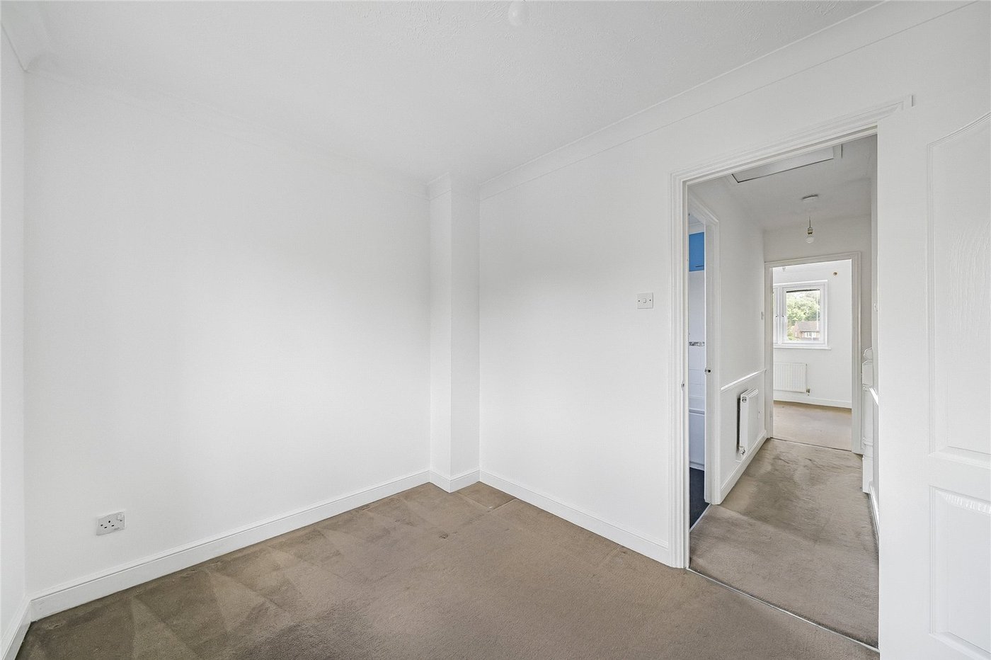 2 bedroom house for sale in Greenhithe | Robinson Jackson