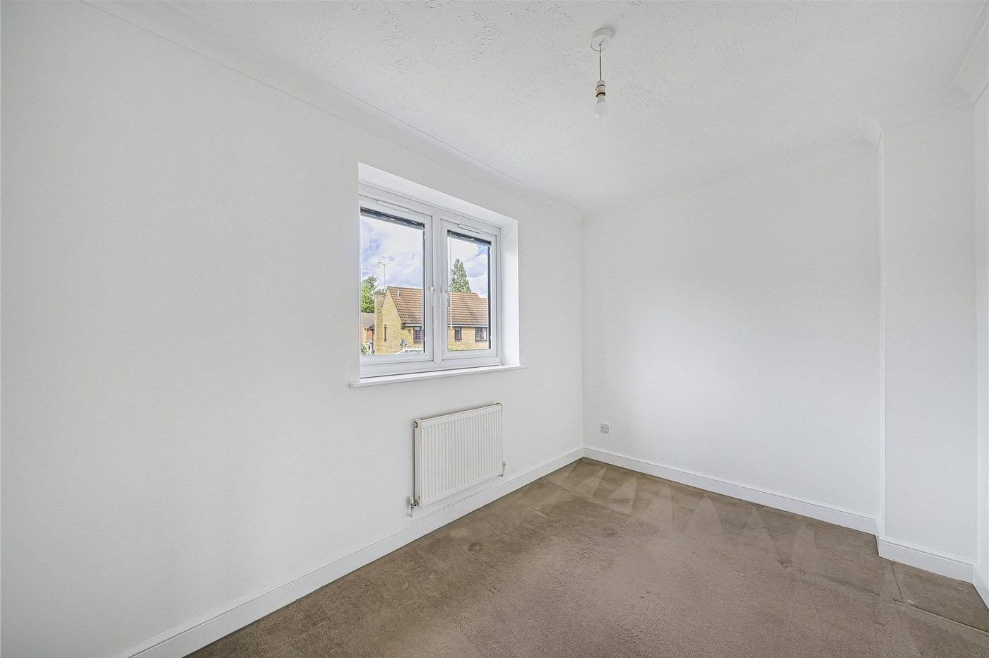 2 bedroom house for sale in Greenhithe | Robinson Jackson