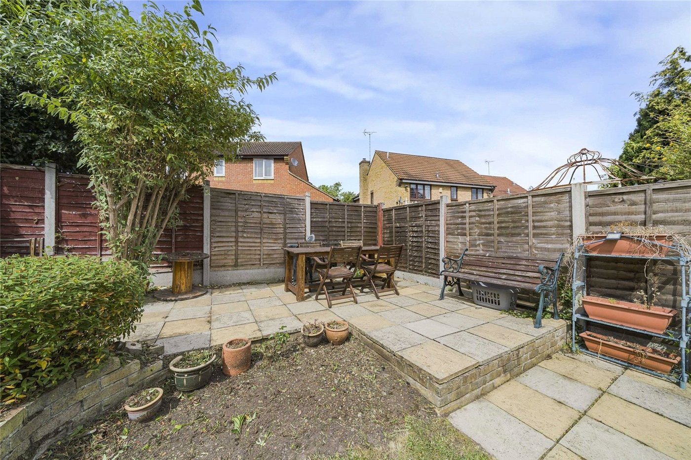 2 bedroom house for sale in Greenhithe | Robinson Jackson