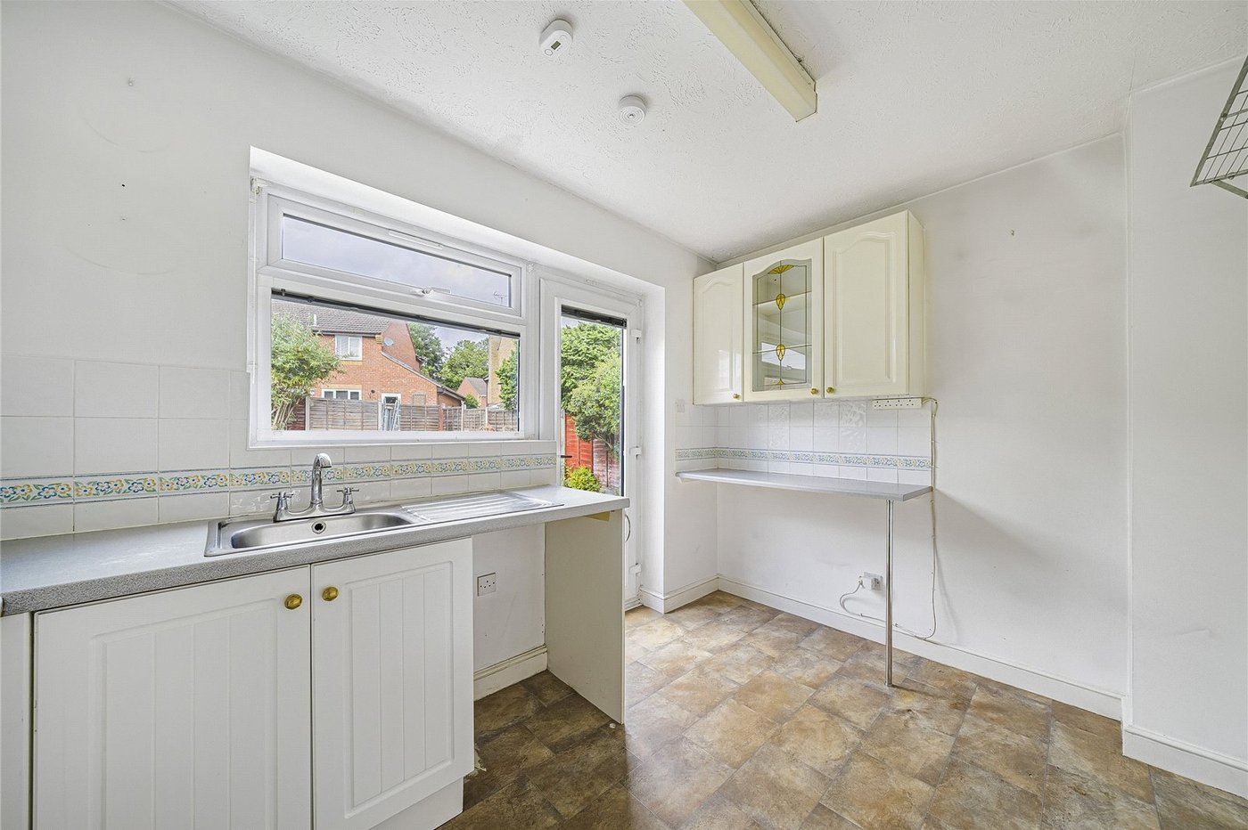 2 bedroom house for sale in Greenhithe | Robinson Jackson