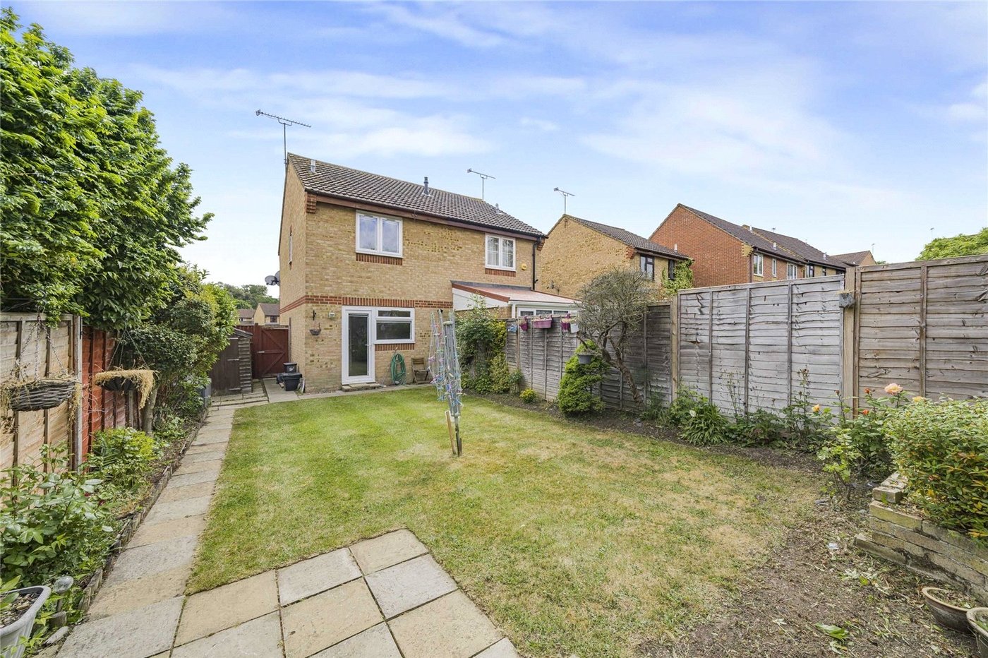 2 bedroom house for sale in Greenhithe | Robinson Jackson