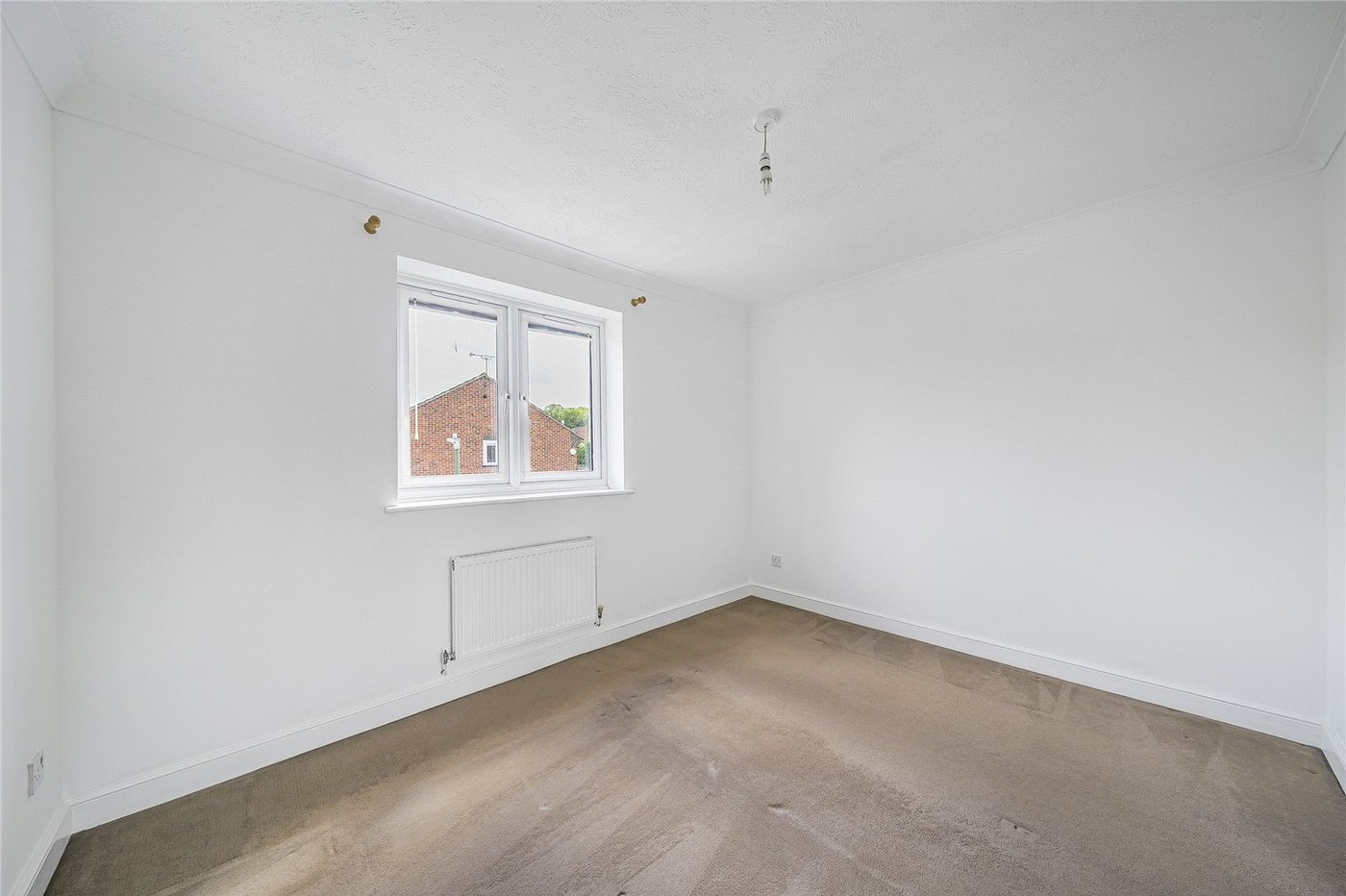 2 bedroom house for sale in Greenhithe | Robinson Jackson