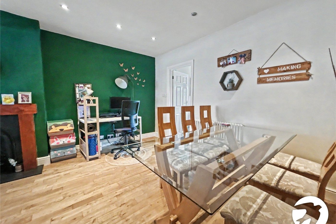 2 bedroom house for sale in South Welling | Robinson Jackson