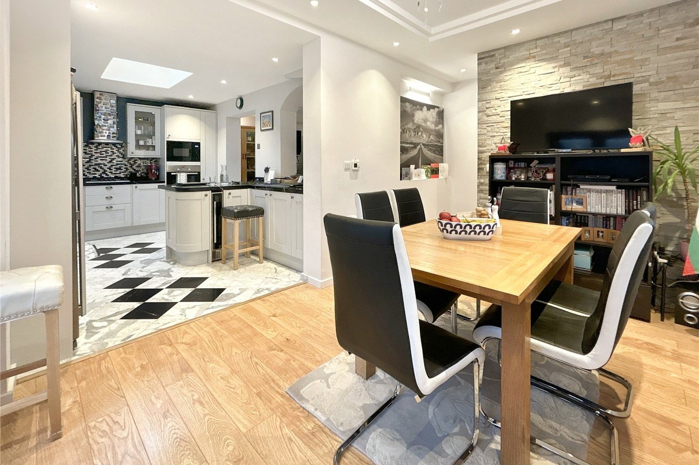 4 bedroom house for sale in Welling | Robinson Jackson