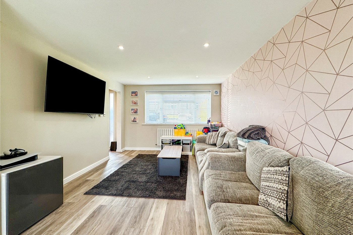 3 bedroom house for sale in Swanley | Robinson Jackson