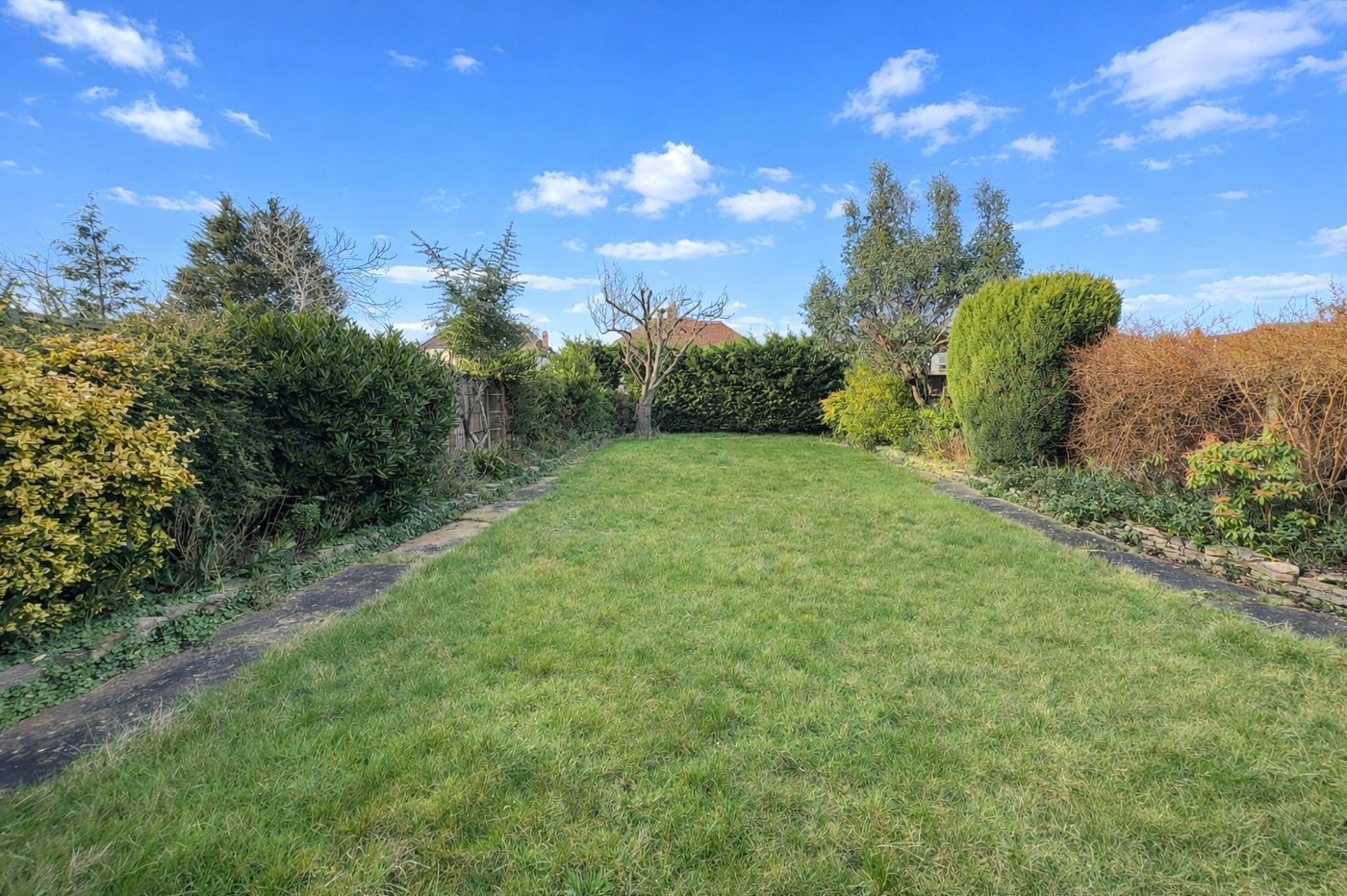 3 bedroom house for sale in London | Robinson Jackson