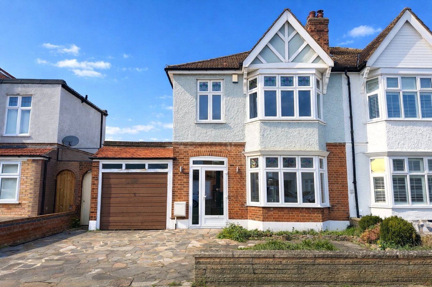 3 bedroom house for sale in London | Robinson Jackson