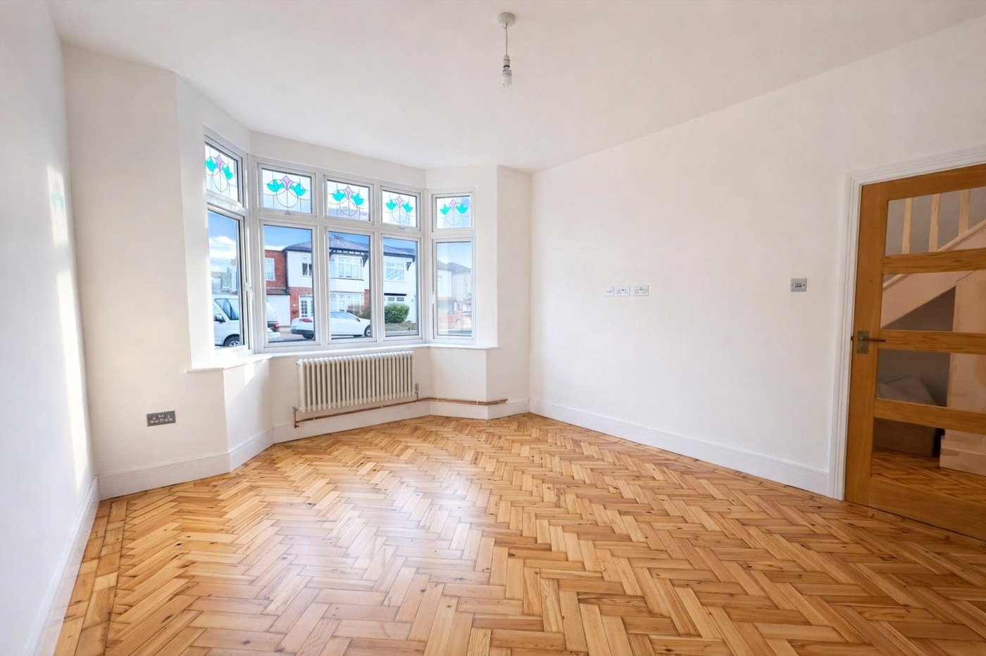 3 bedroom house for sale in London | Robinson Jackson