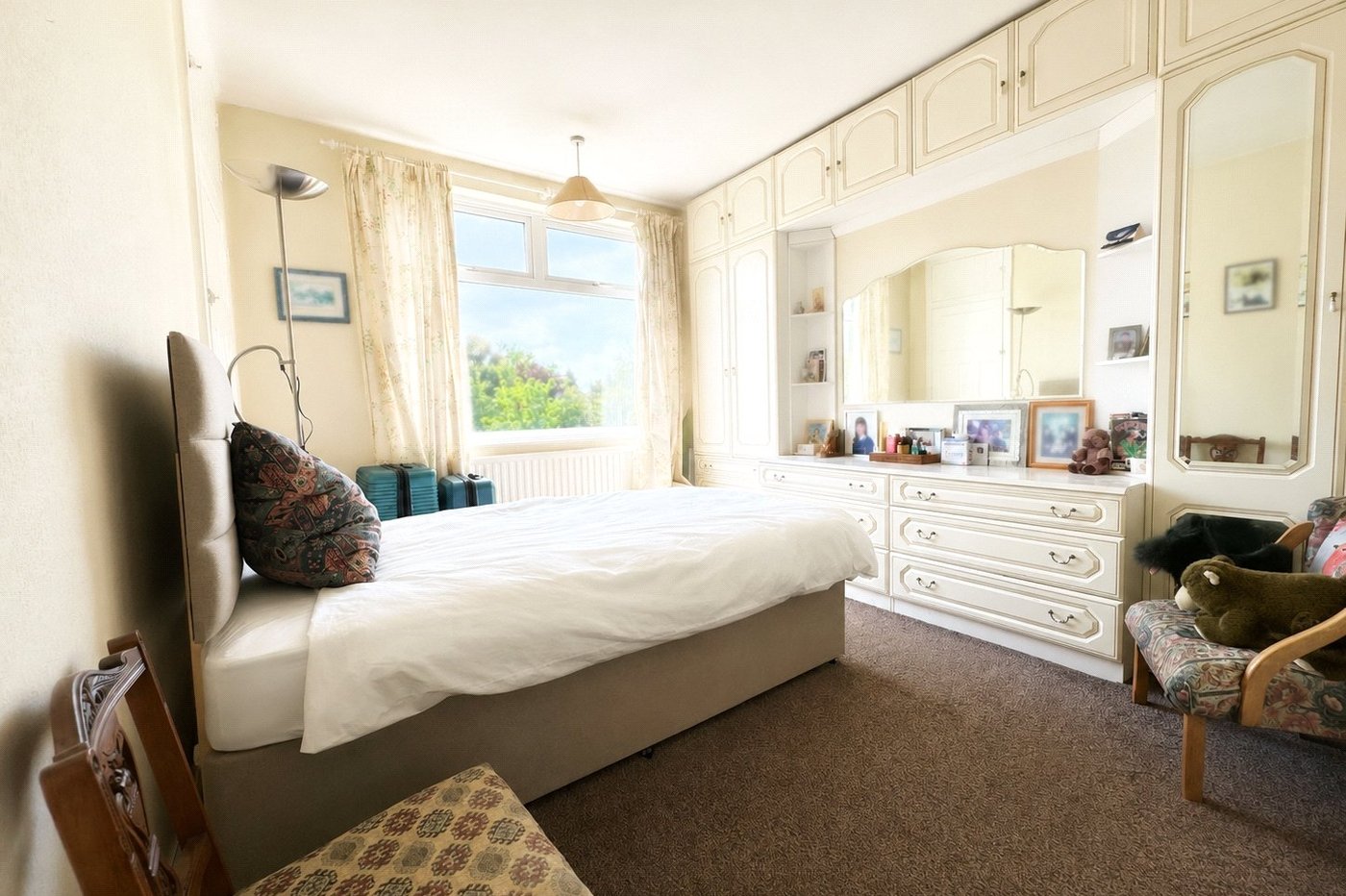 3 bedroom house for sale in London | Robinson Jackson