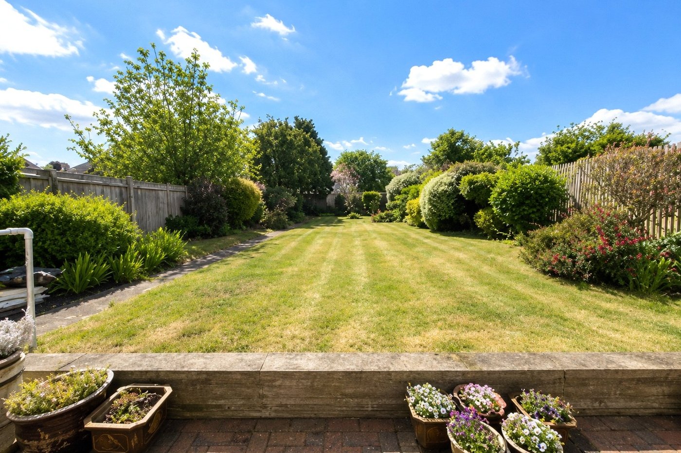 3 bedroom house for sale in London | Robinson Jackson