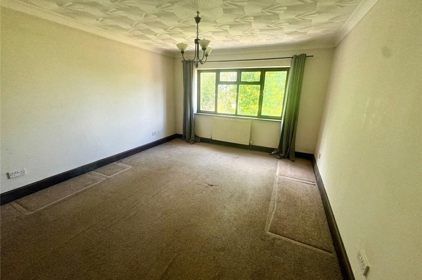 5 bedroom house for sale in Orpington | Robinson Jackson