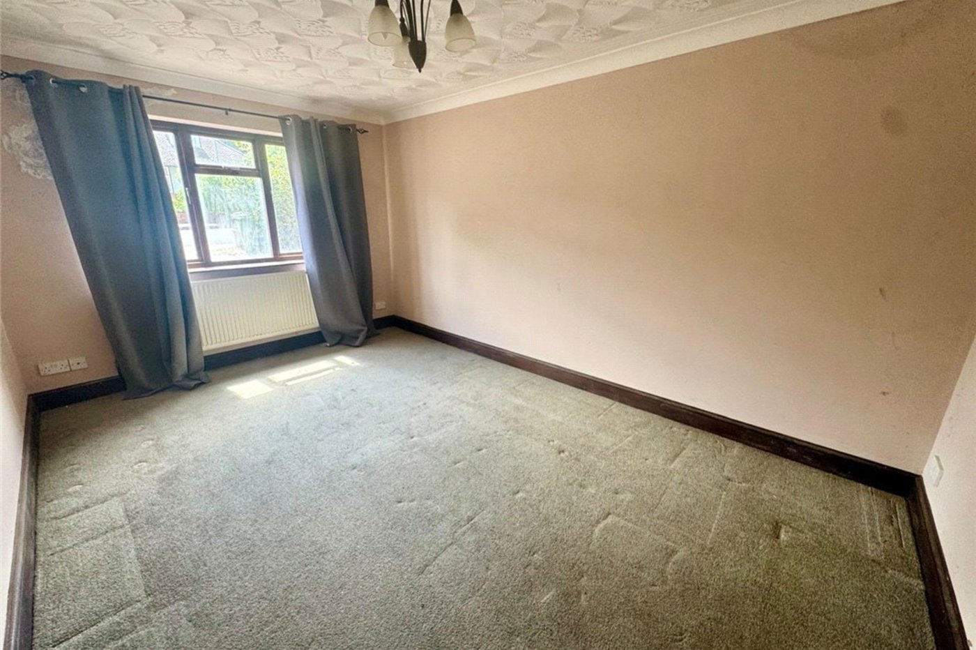 5 bedroom house for sale in Orpington | Robinson Jackson