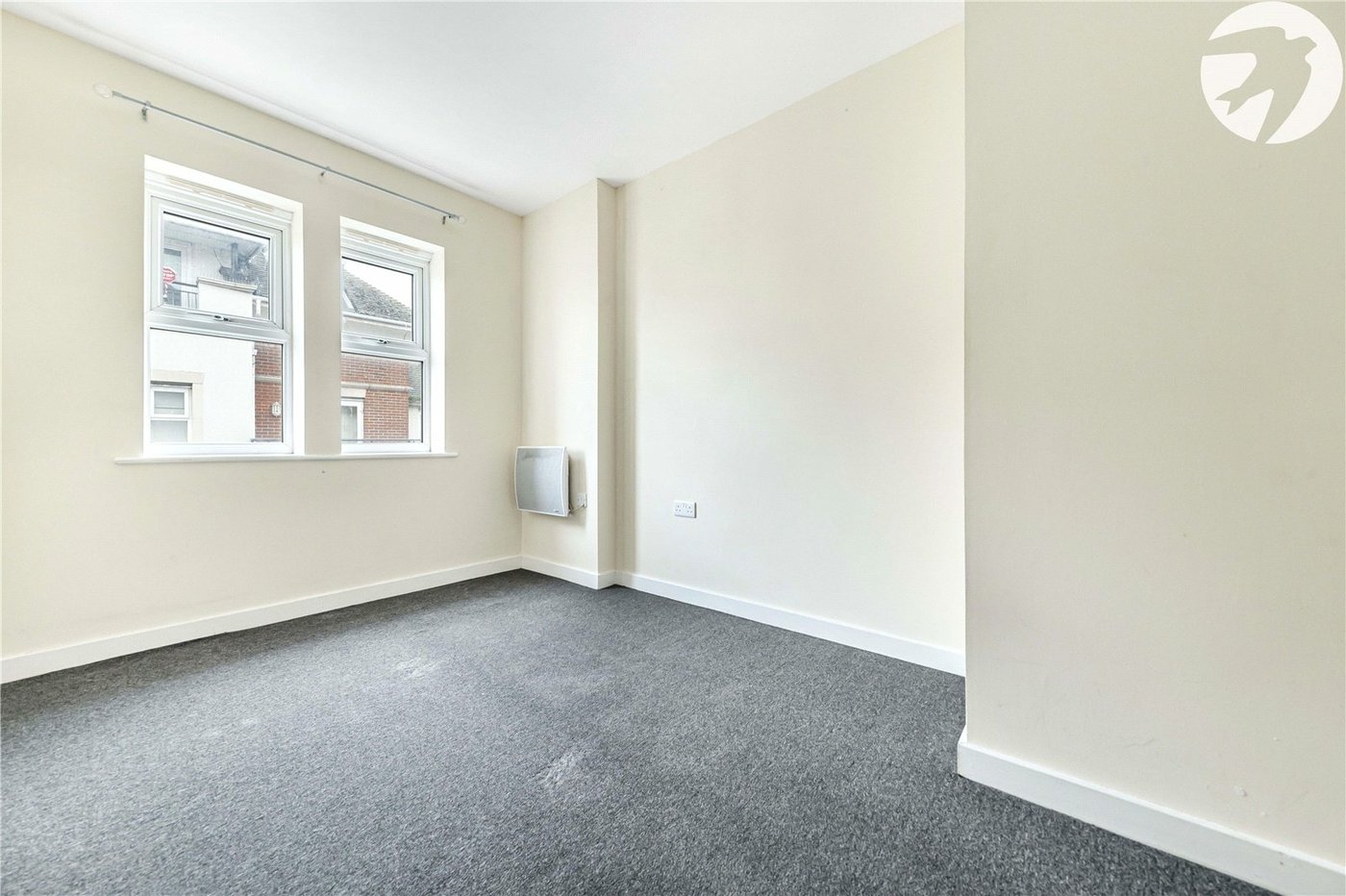 2 bedroom property for sale in West Dartford | Robinson Jackson