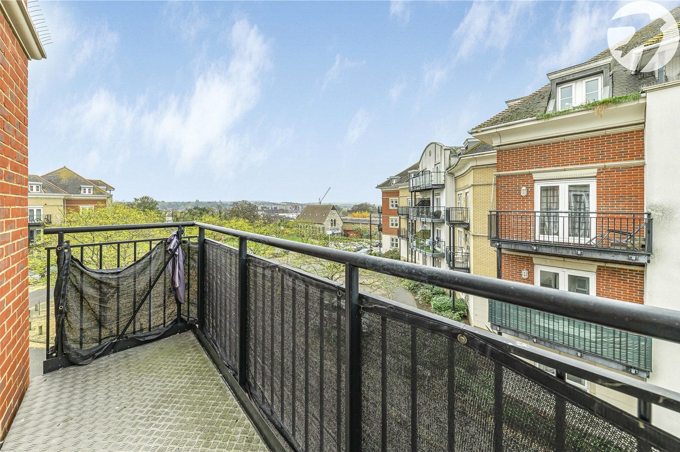 2 bedroom property for sale in West Dartford | Robinson Jackson