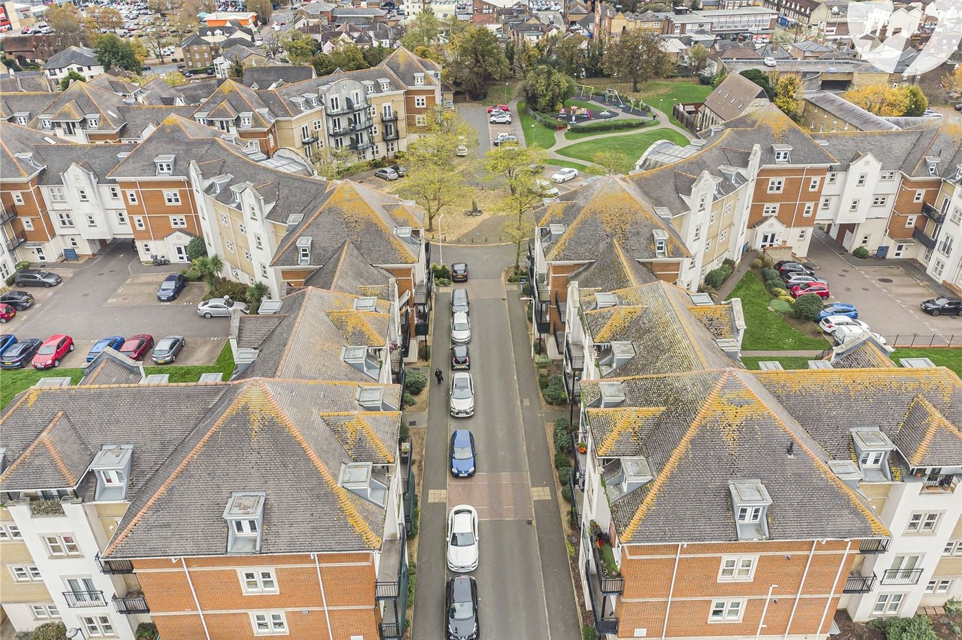 2 bedroom property for sale in West Dartford | Robinson Jackson