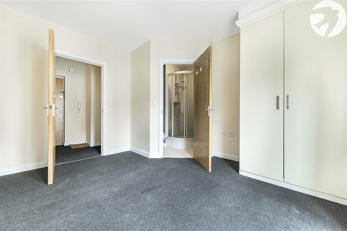2 bedroom property for sale in West Dartford | Robinson Jackson