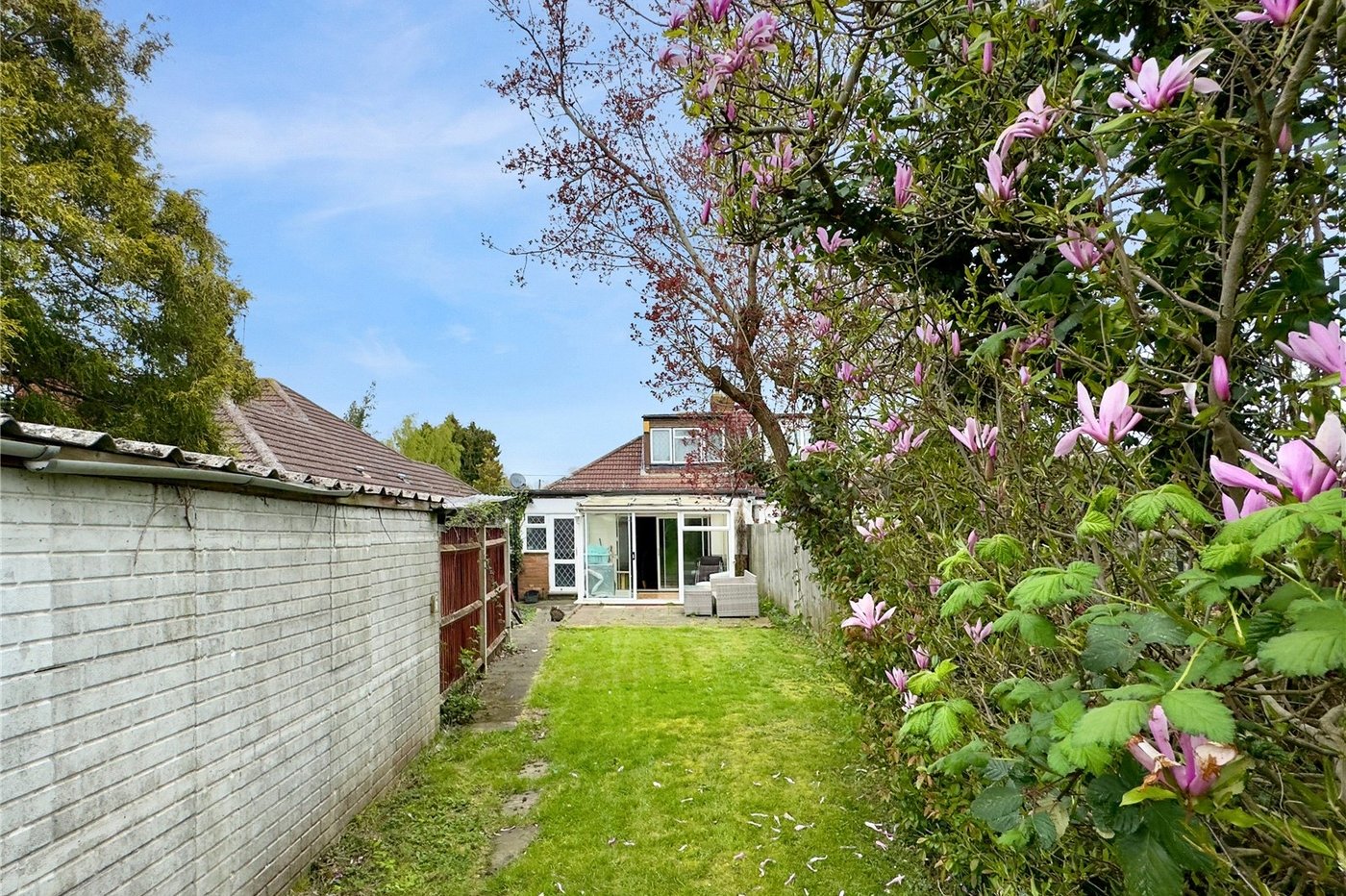 4 bedroom bungalow for sale in Crockenhill | Robinson Jackson