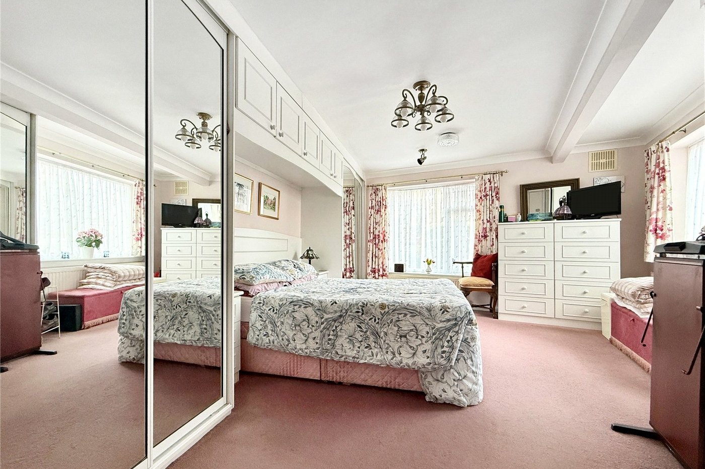 3 bedroom bungalow for sale in Crockenhill | Robinson Jackson