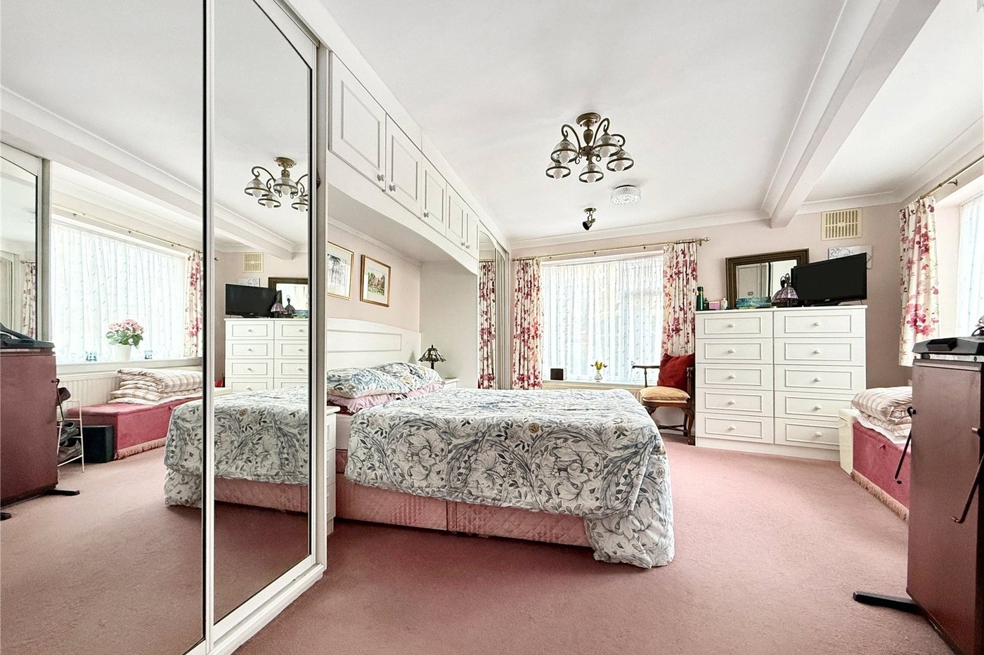 3 bedroom bungalow for sale in Crockenhill | Robinson Jackson