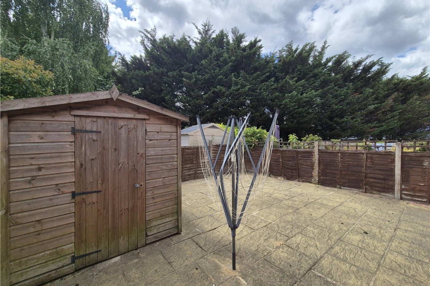2 bedroom property for sale in Orpington | Robinson Jackson