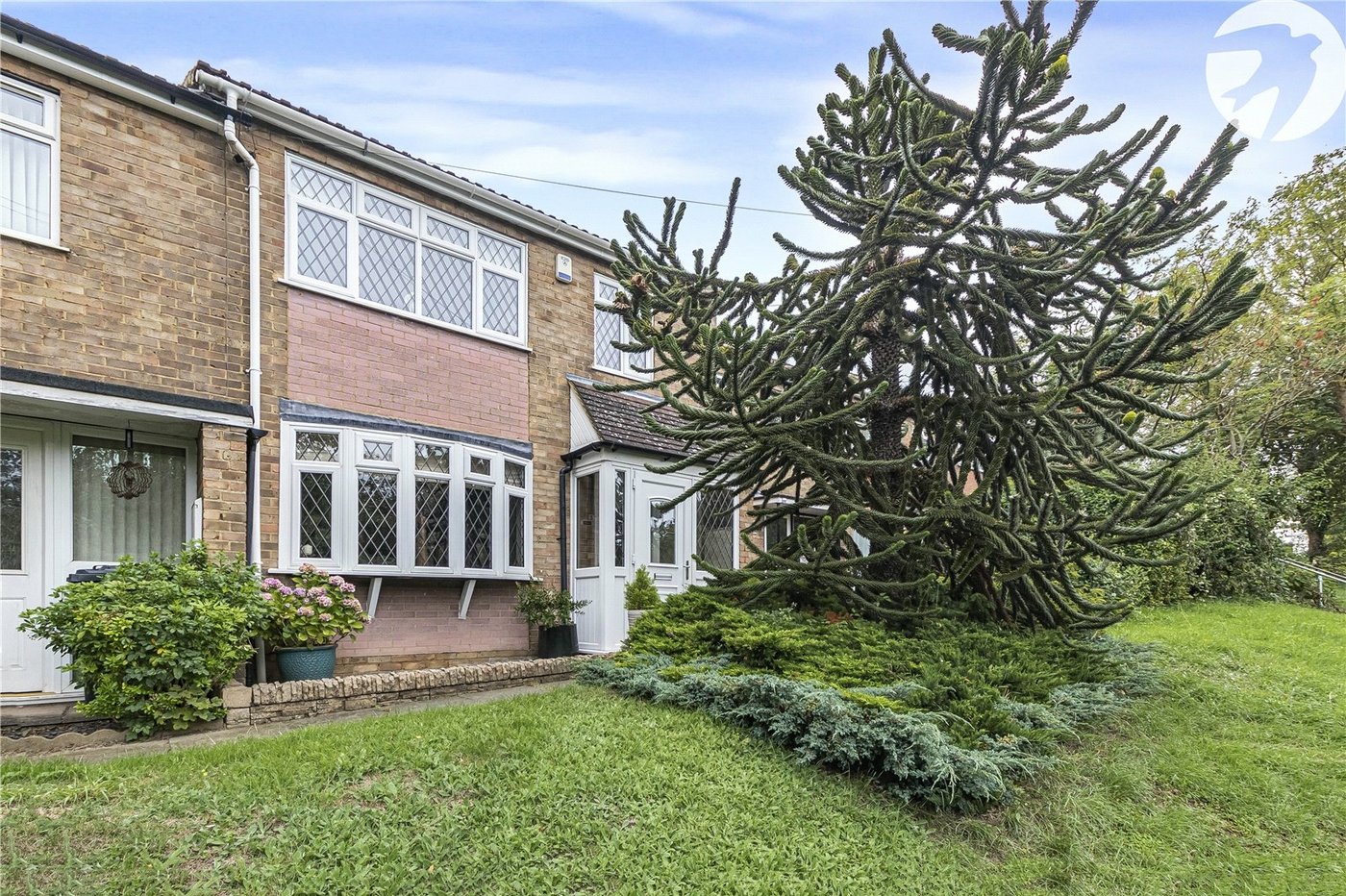 3 bedroom house for sale in Swanscombe | Robinson Jackson