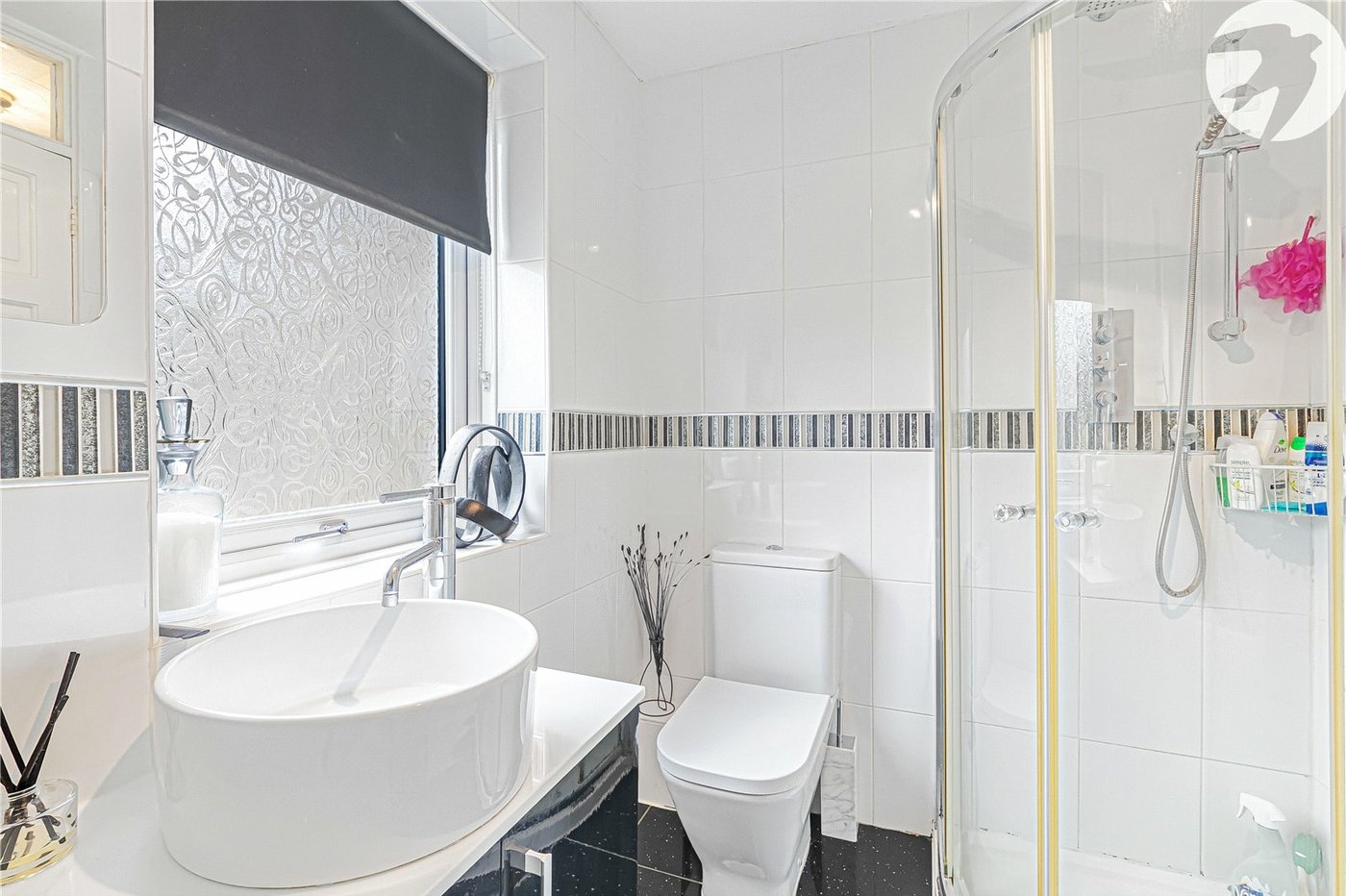 3 bedroom house for sale in Swanscombe | Robinson Jackson