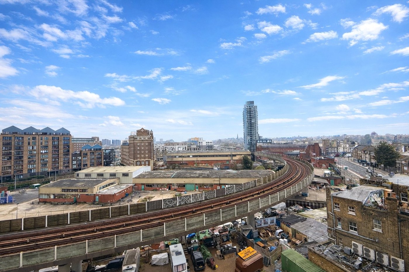 2 bedroom property for sale in London | Robinson Jackson