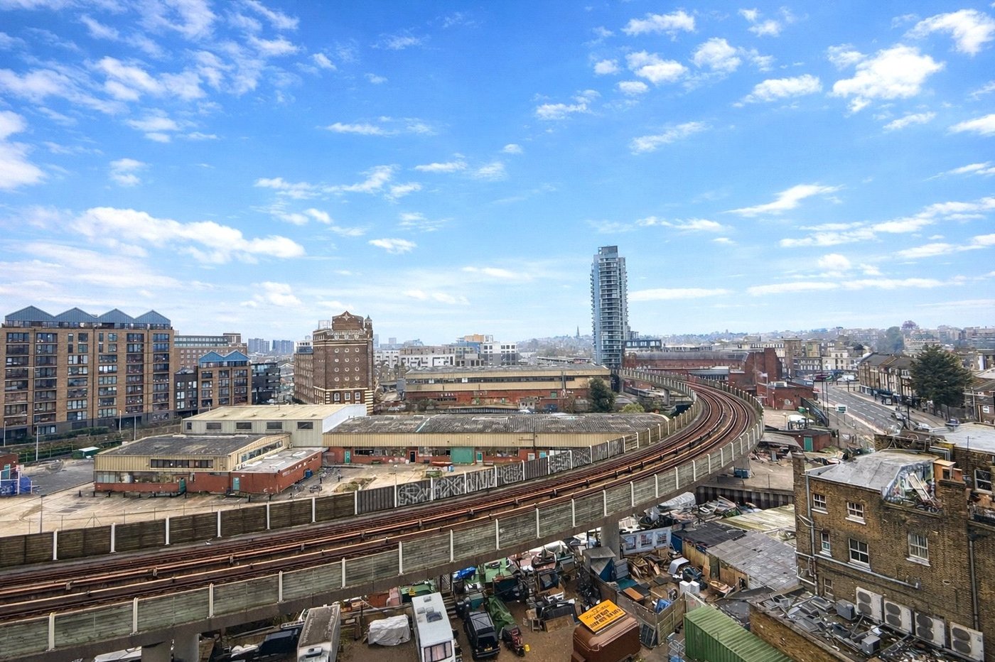 2 bedroom property for sale in London | Robinson Jackson