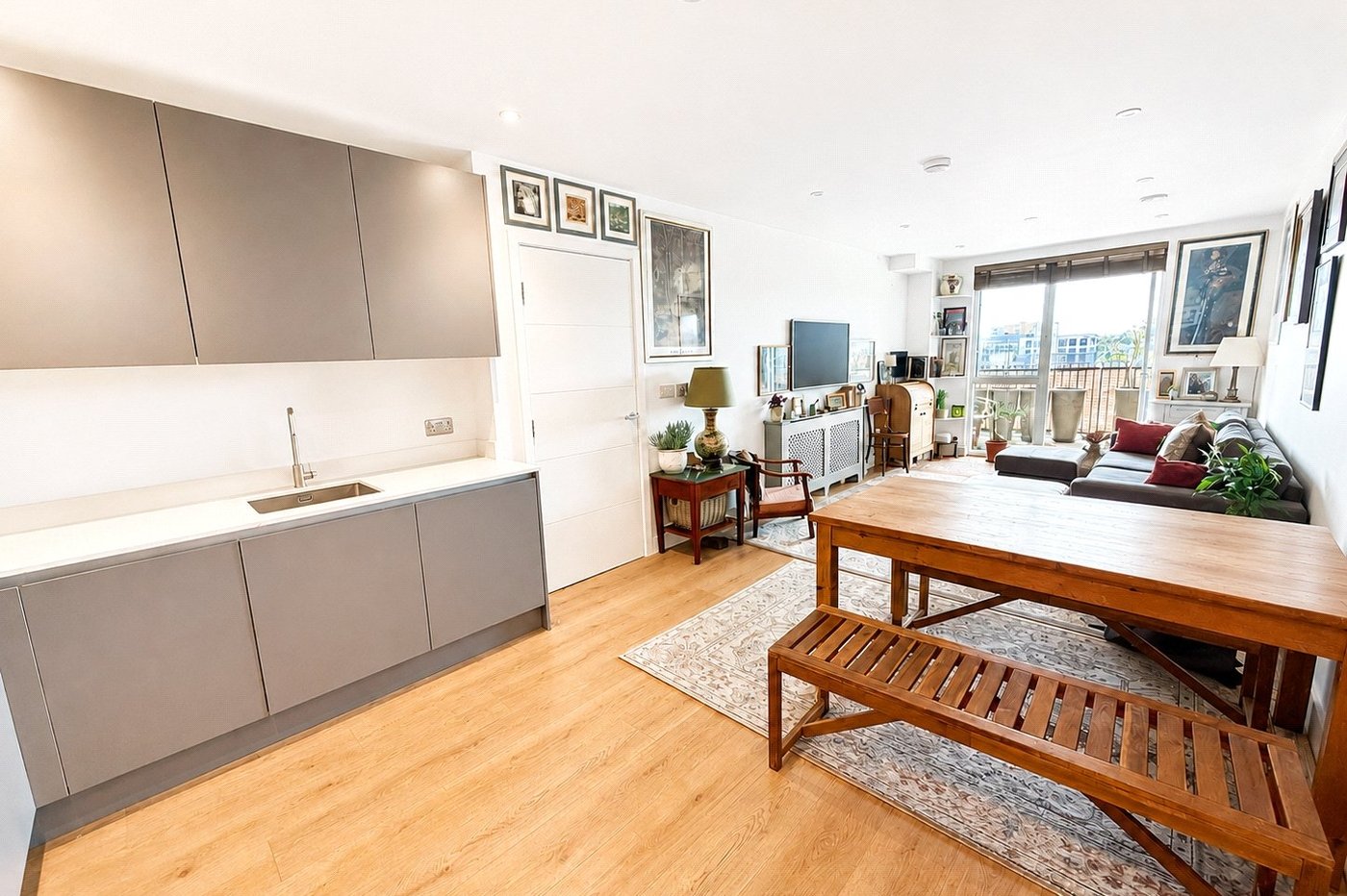 1 bedroom property for sale in London | Robinson Jackson